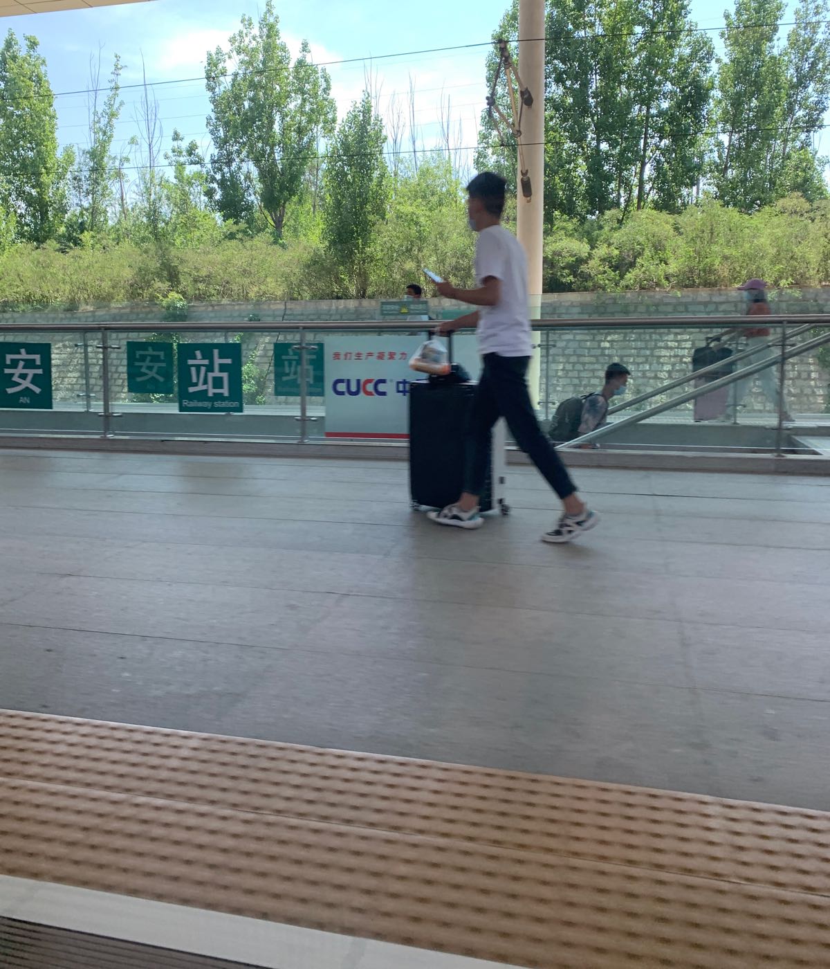 泰安站出站口