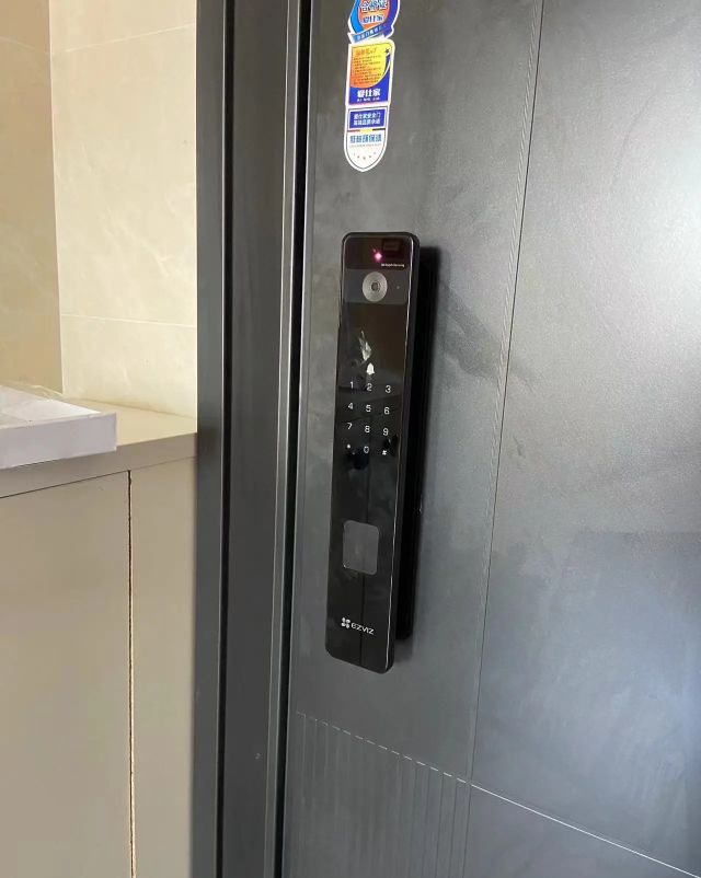 君安开锁换锁指纹锁