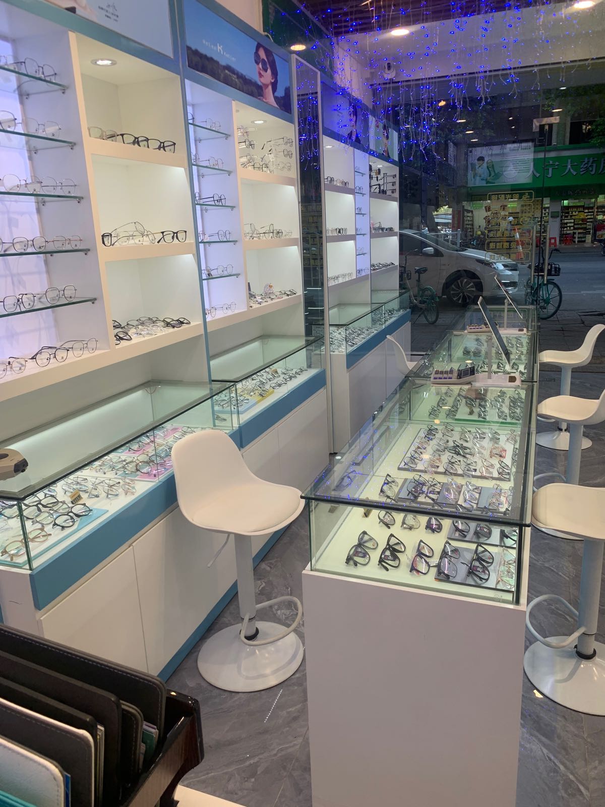 E视美眼镜(雅瑶镇店)