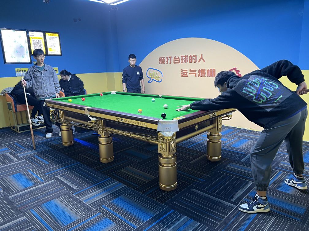 小铁24h自助台球棋牌(南充仪陇恒益滨江店)