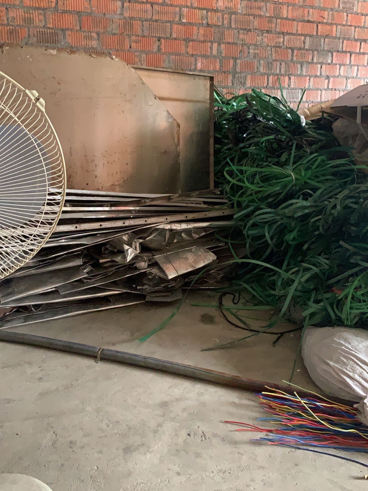 舆蓉鑫再生资源回收站