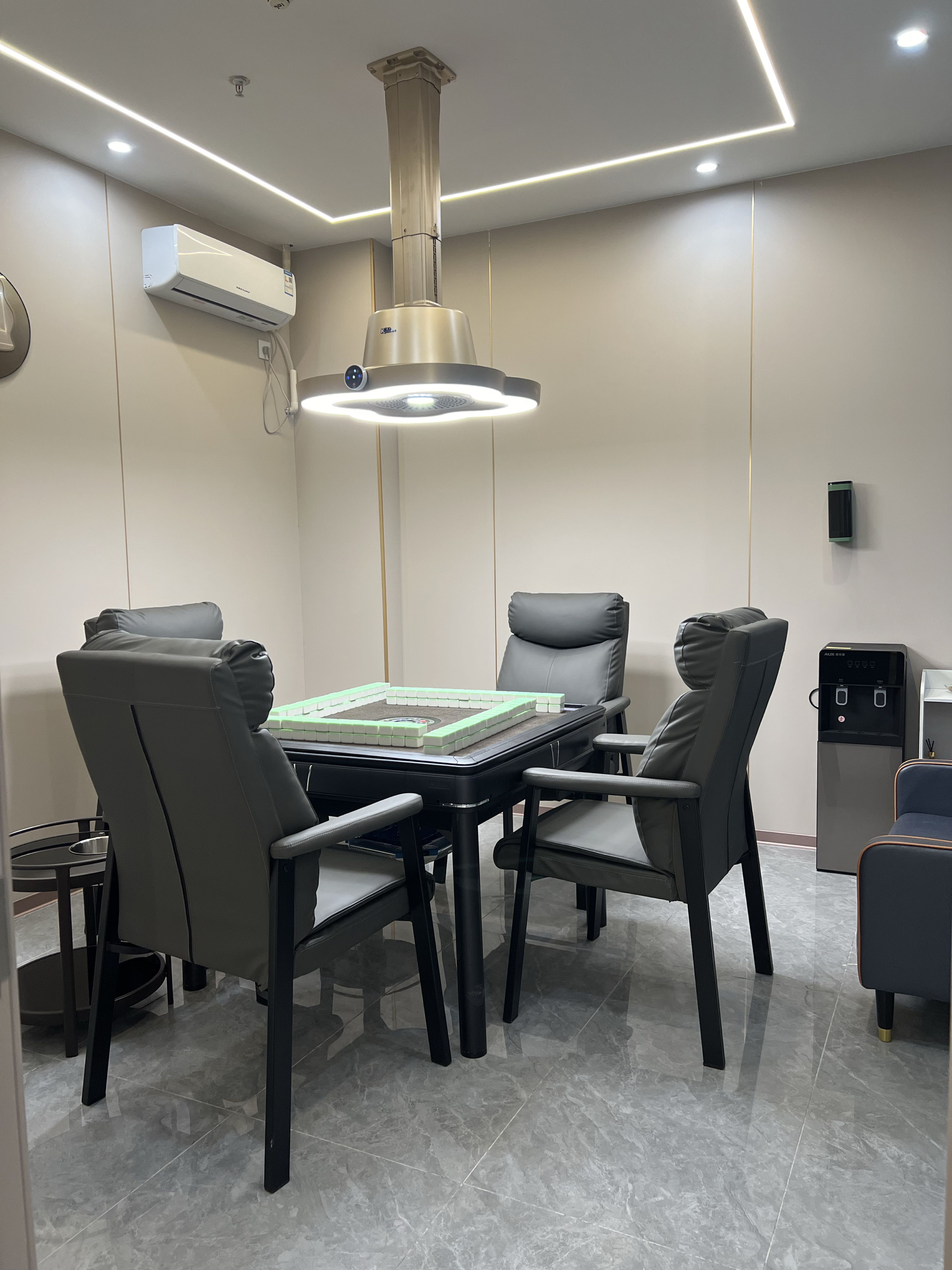 友友24h自助棋牌(宝龙广场店)