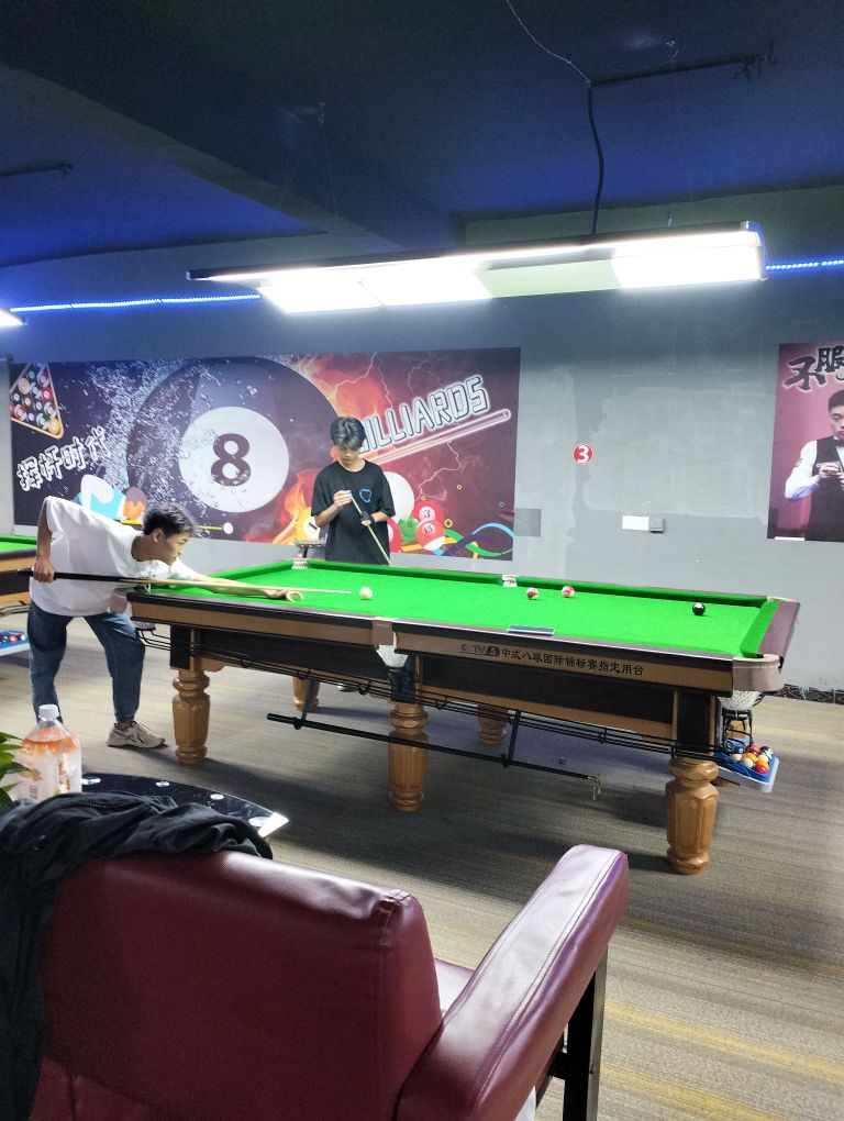 来一杆台球