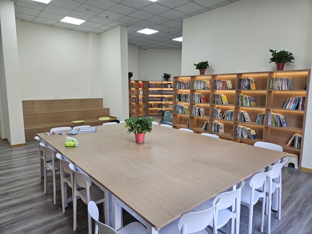 叮叮书房(梅山西路店)