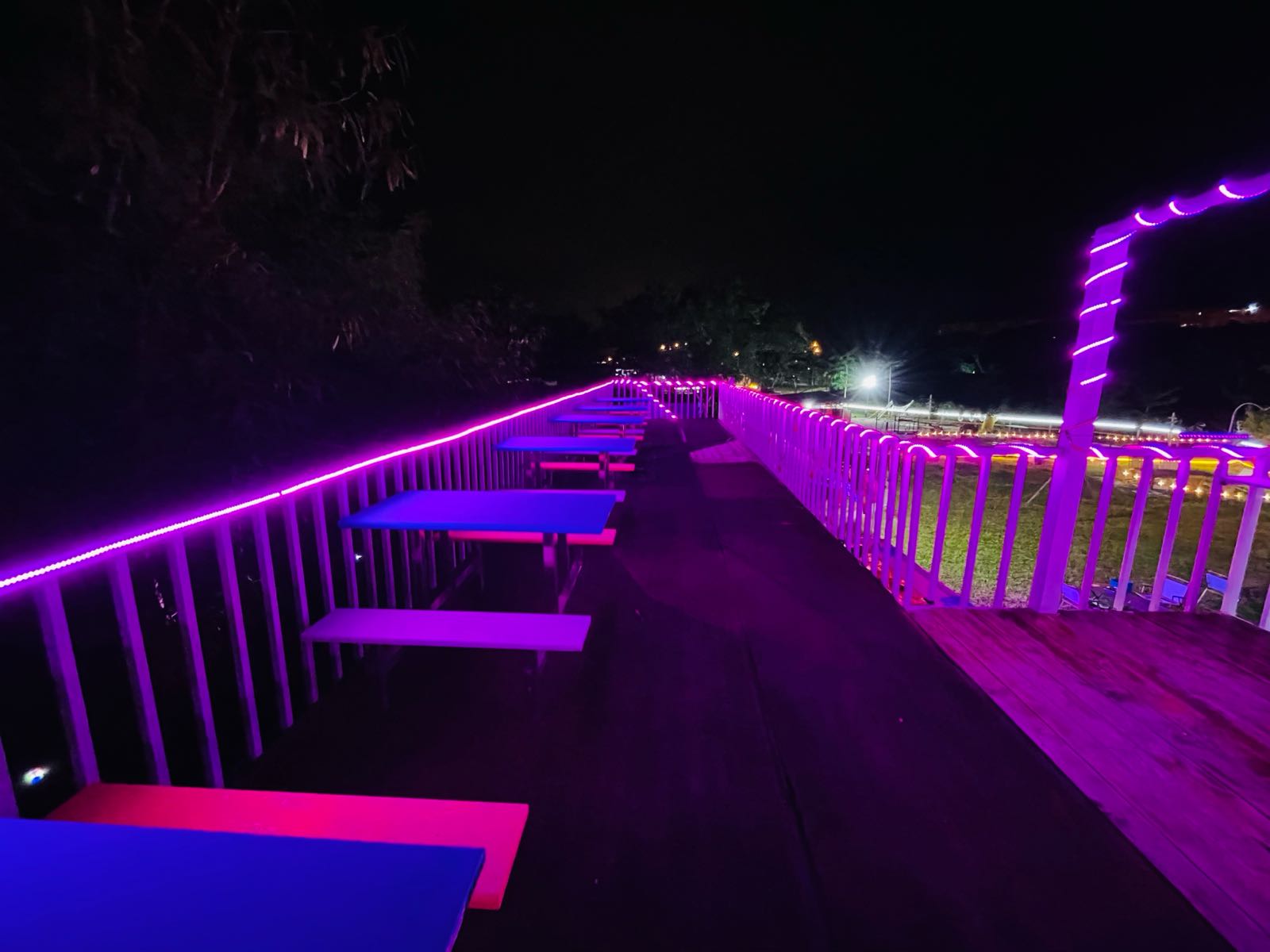 Pink bar