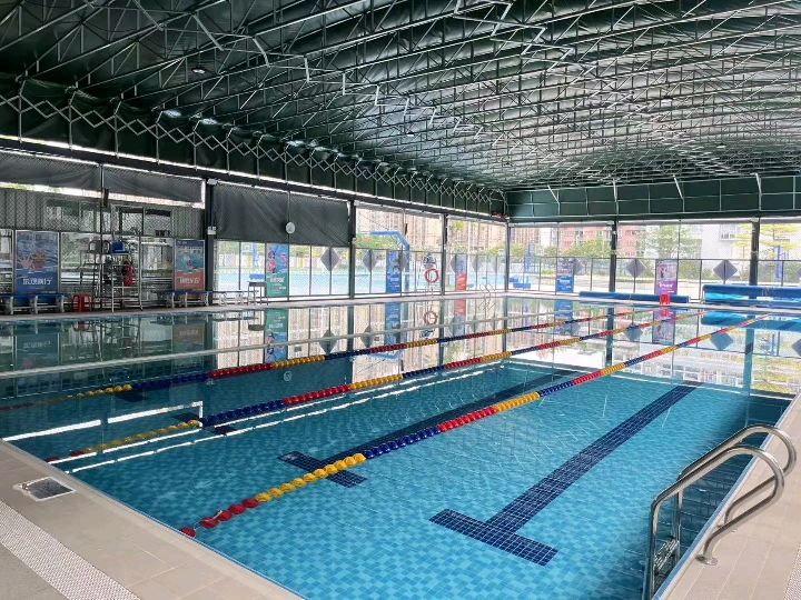 拔萃体育龙江校区游泳馆