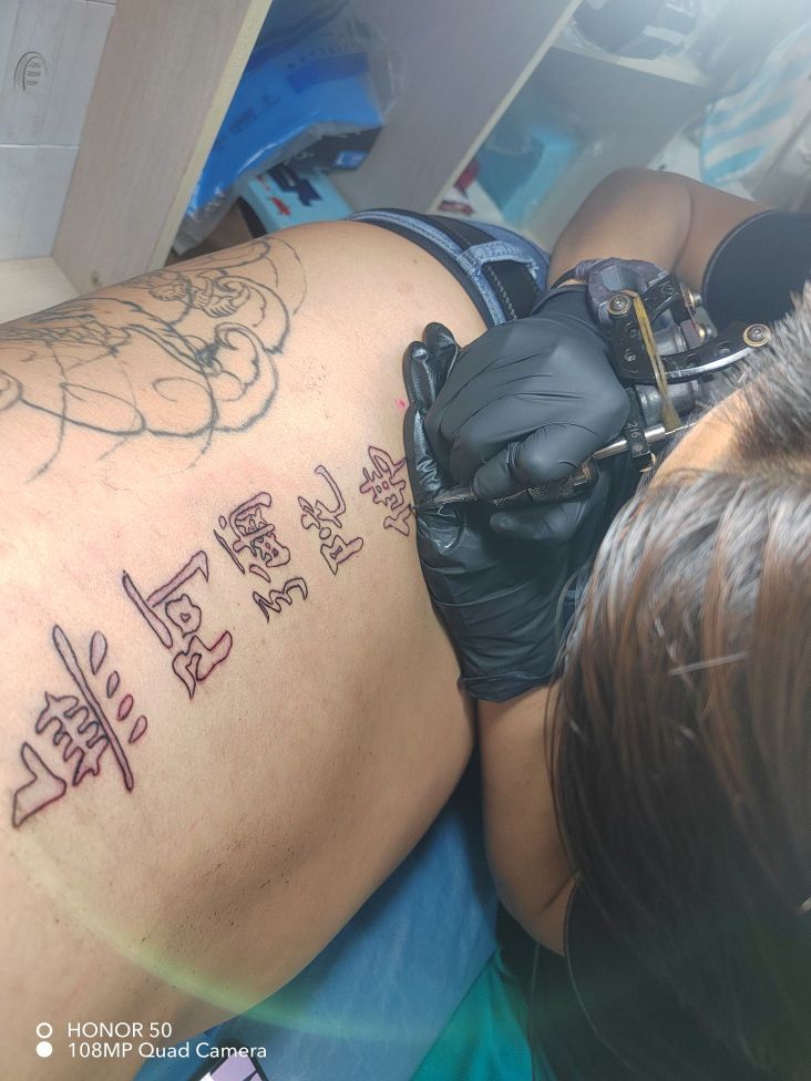 梁山虎跳堂纹身
