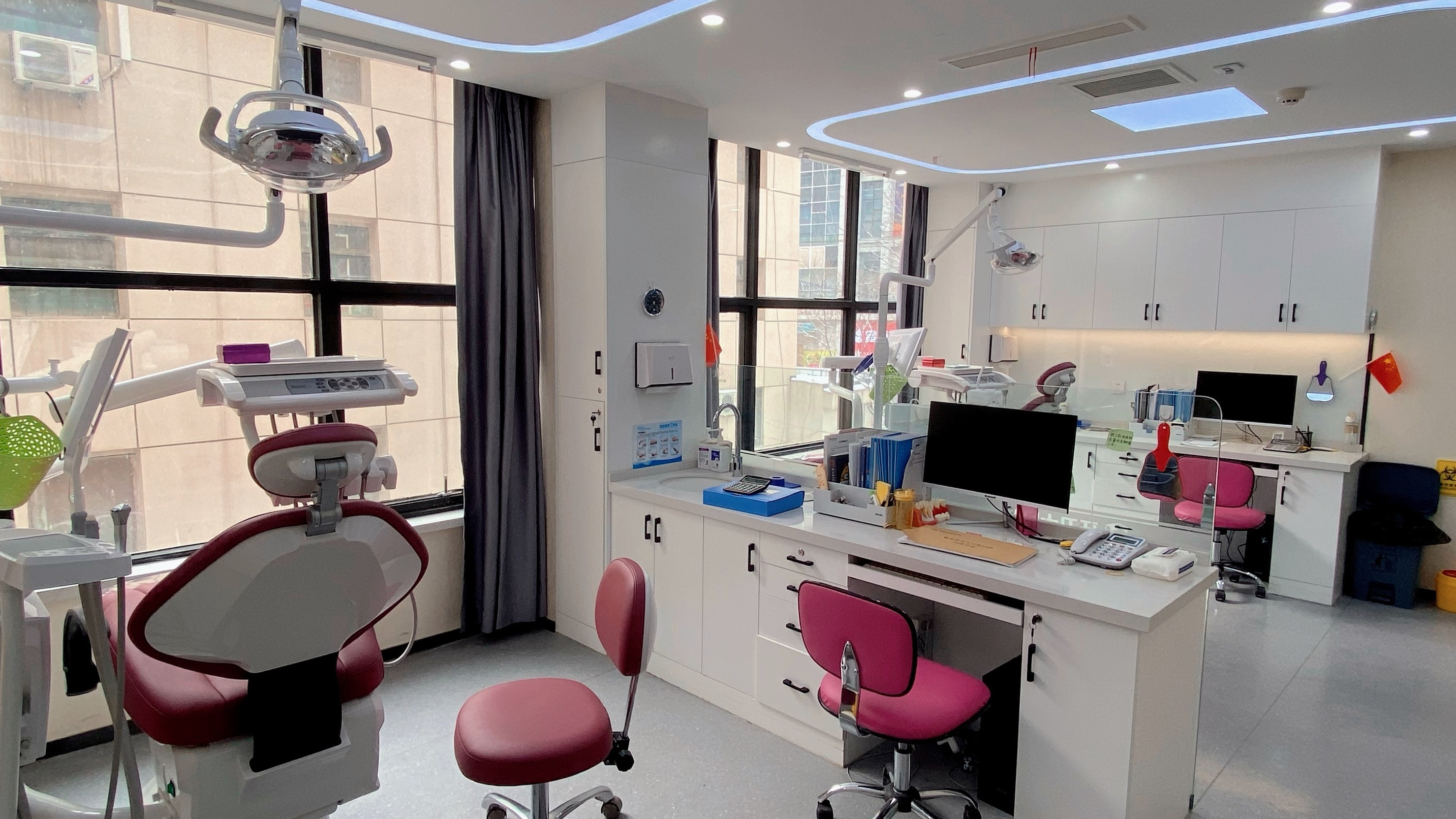 延安牙卫士口腔门诊部(万达广场院区)