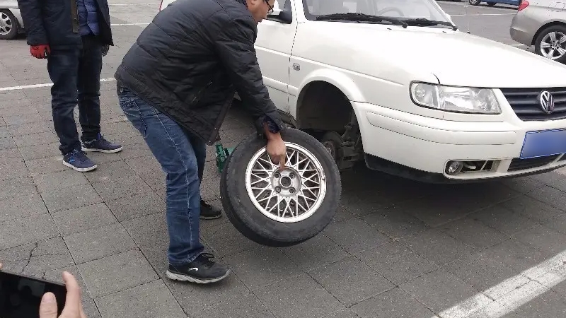 西湖轮胎(呼伦贝尔南路店)