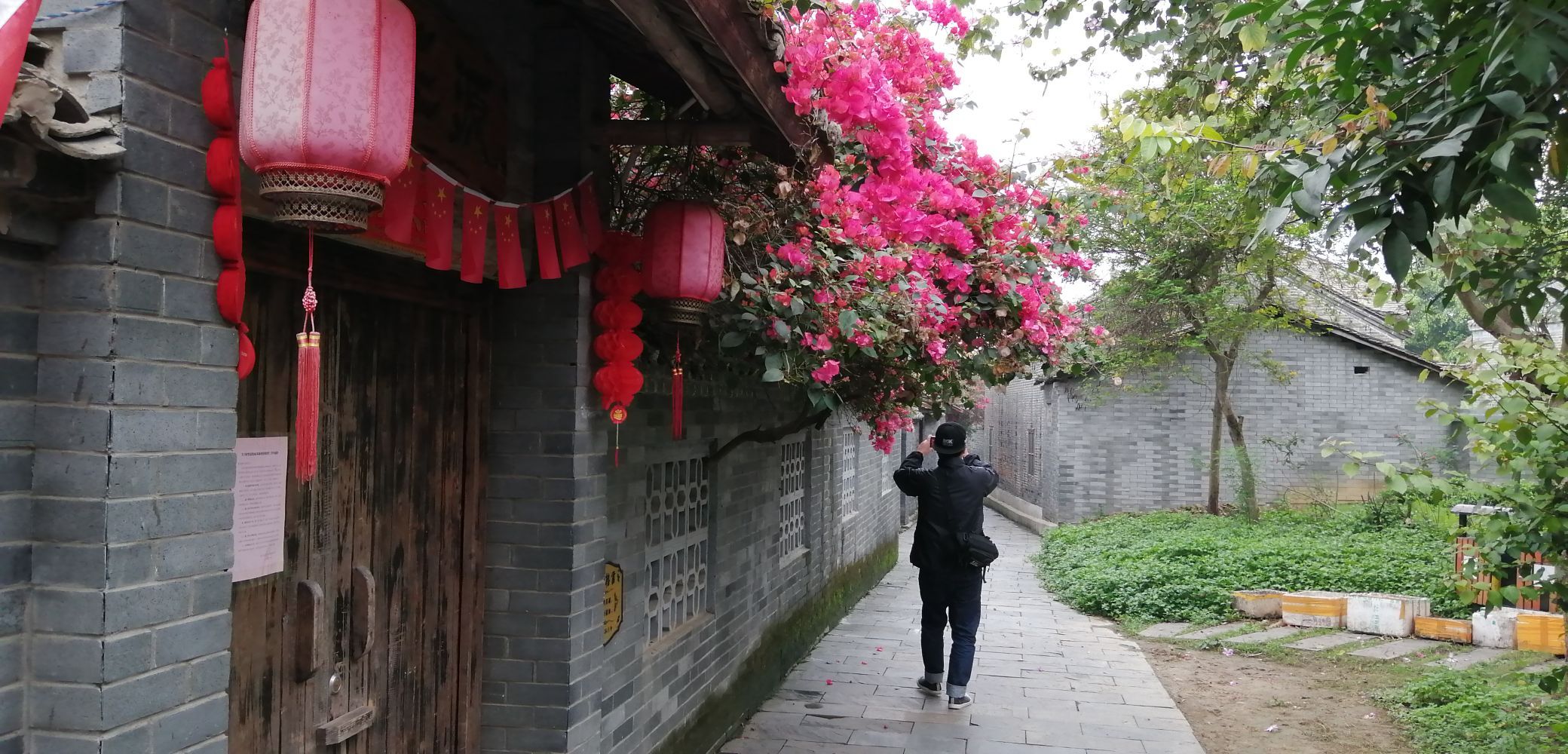 广西壮族自治区南宁市西乡塘区(美丽南方·忠良景区西南150米)