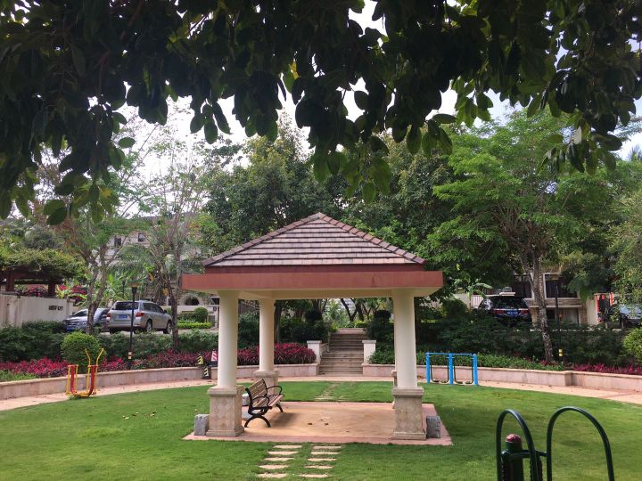 金色果岭北区健身广场