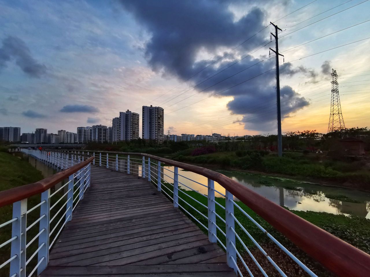 抱坡溪湿地公园