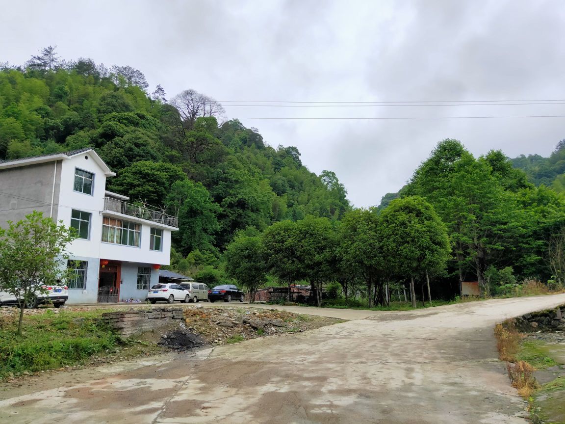 地址(位置,怎么去,怎么走):  吉安市井冈山市茨坪镇井冈山国家级风景