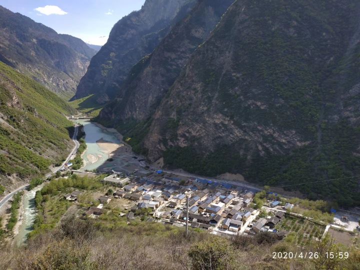 阿坝藏族羌族自治州九寨沟县九若路