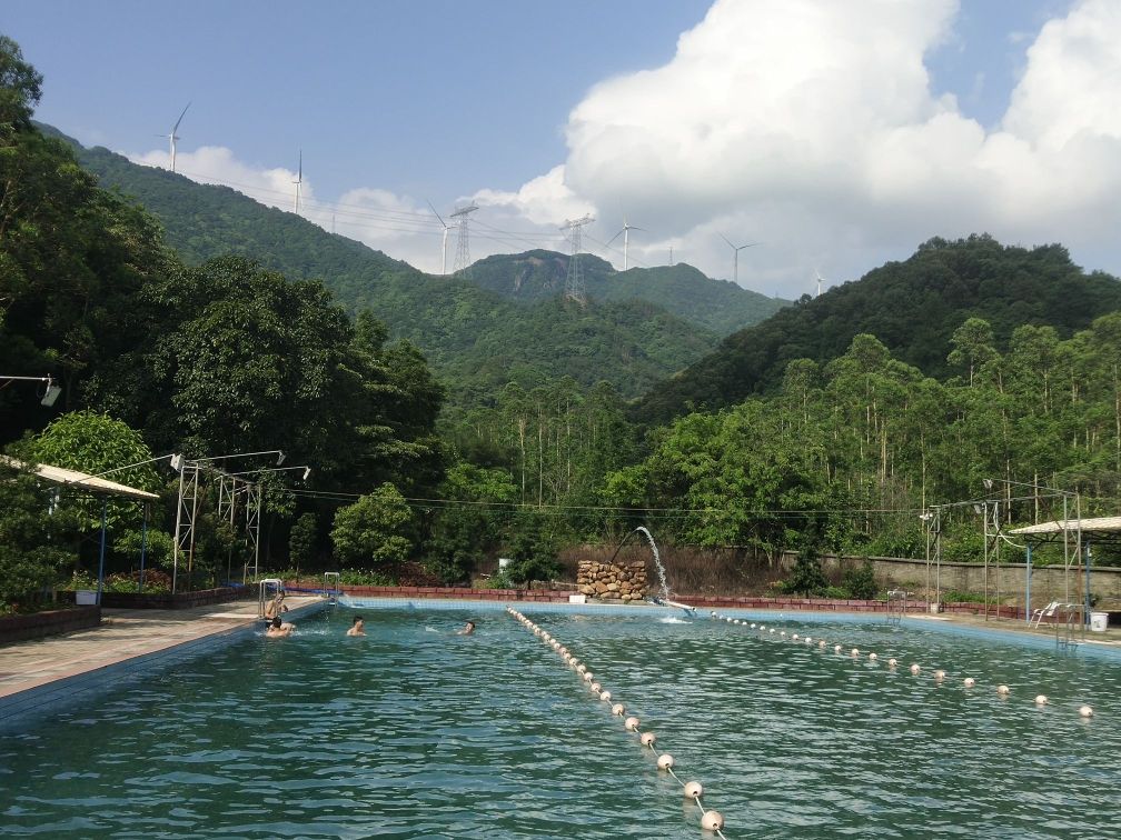 佛冈古井生态山庄游泳场