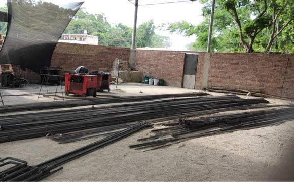 那卜黄金胜钢材水泥店