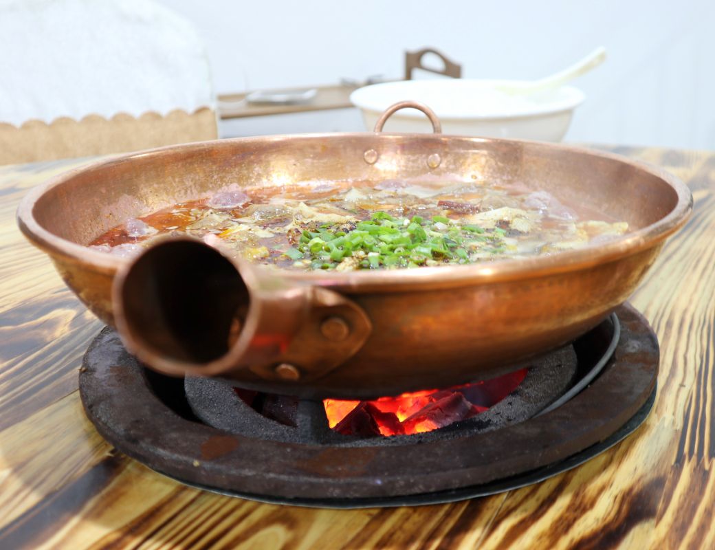 永馋铜瓢牛肉火锅