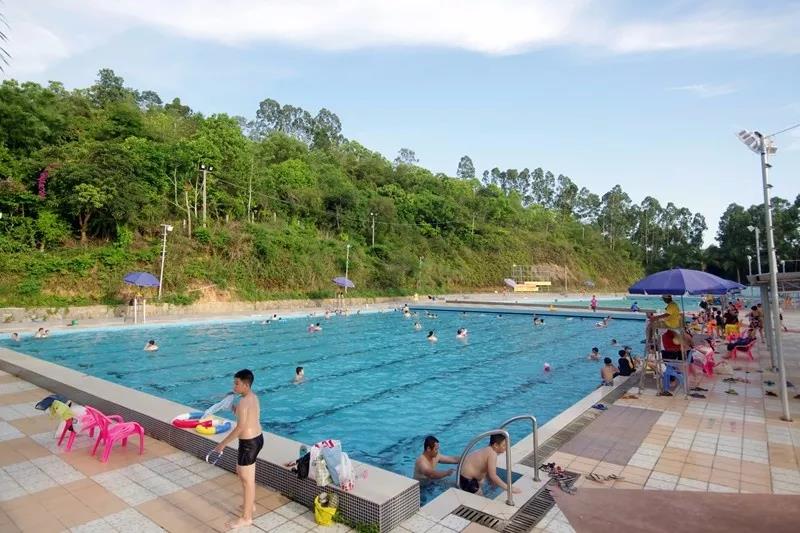 长隆游泳培训中心