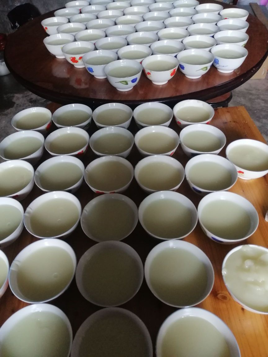 山泉水凉糕