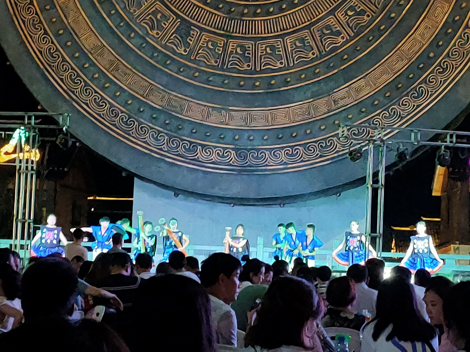 铜鼓美食州演艺广场