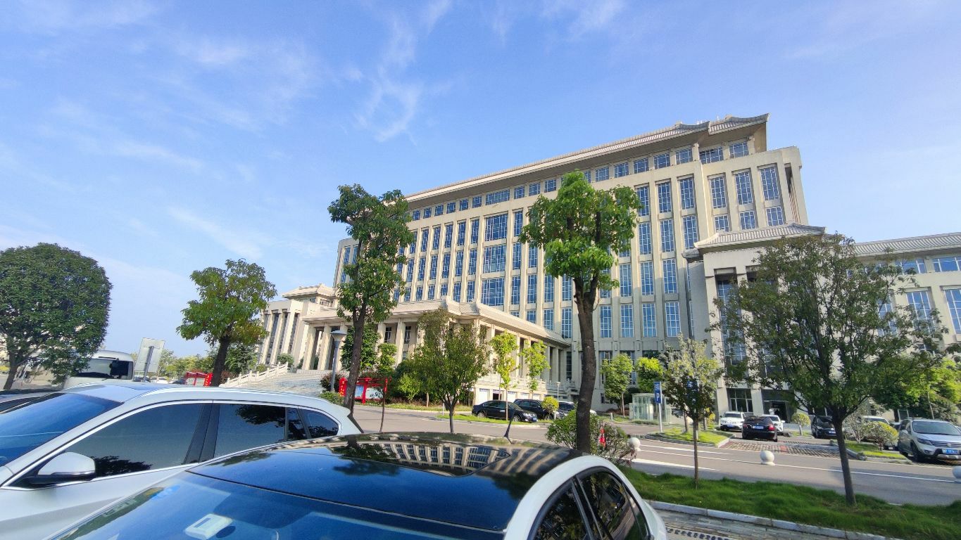 河南省周口市川汇区人和路与光明路交汇西北角