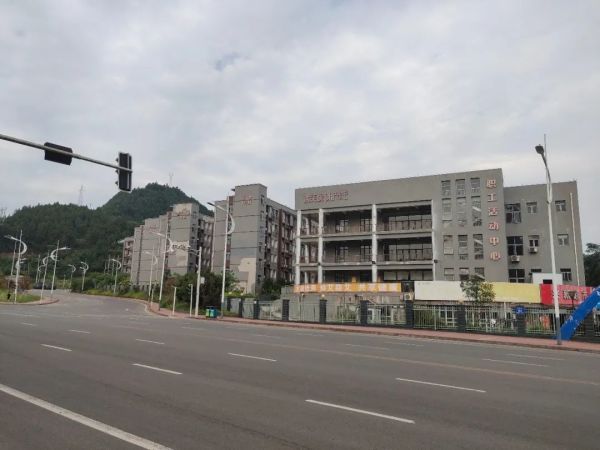 达芙妮(四川)鞋限公司限公司