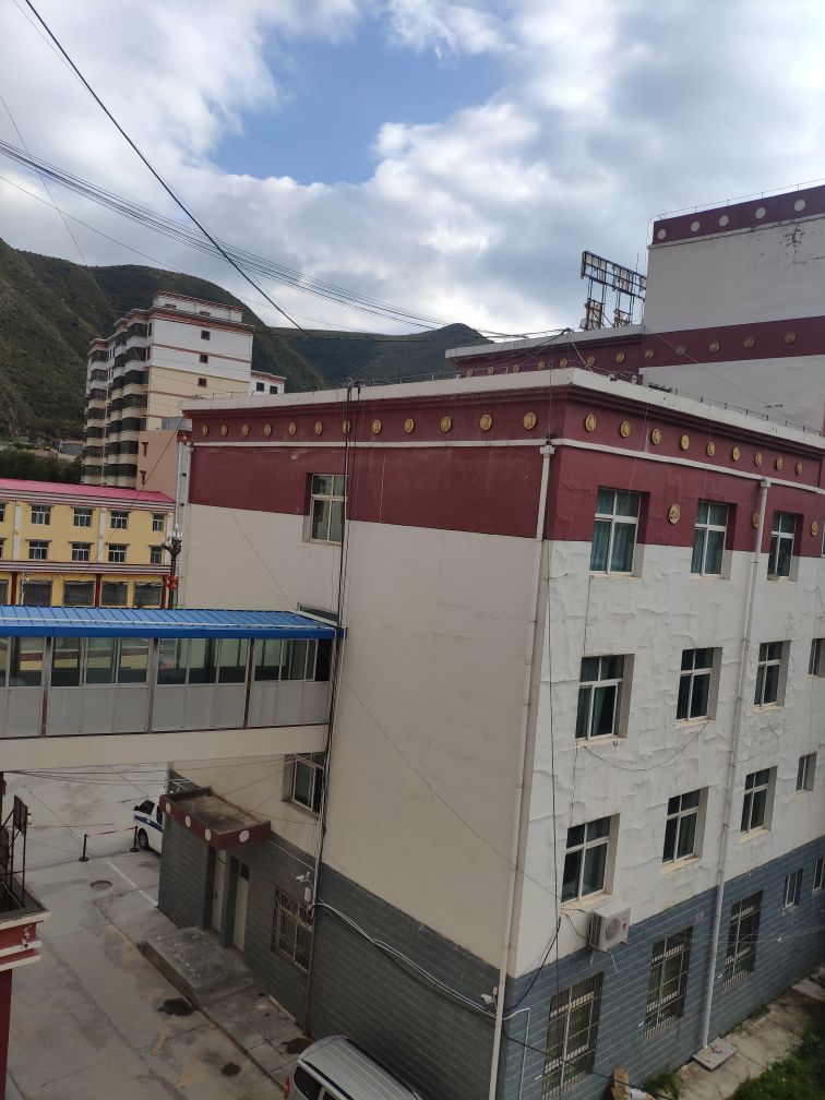 夏河县人民医院