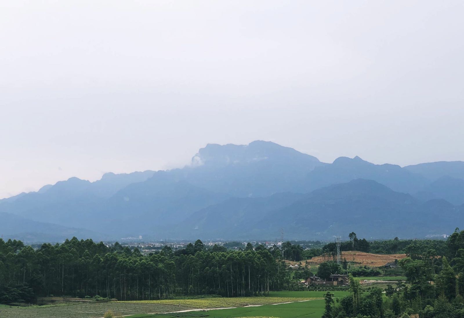 乐山市峨眉山市桂花桥镇红旗村2组56号