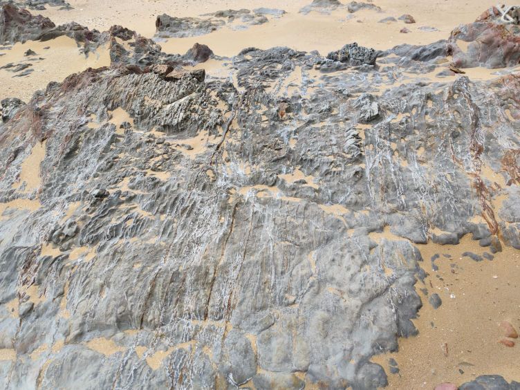 玉石滩天然海钓场