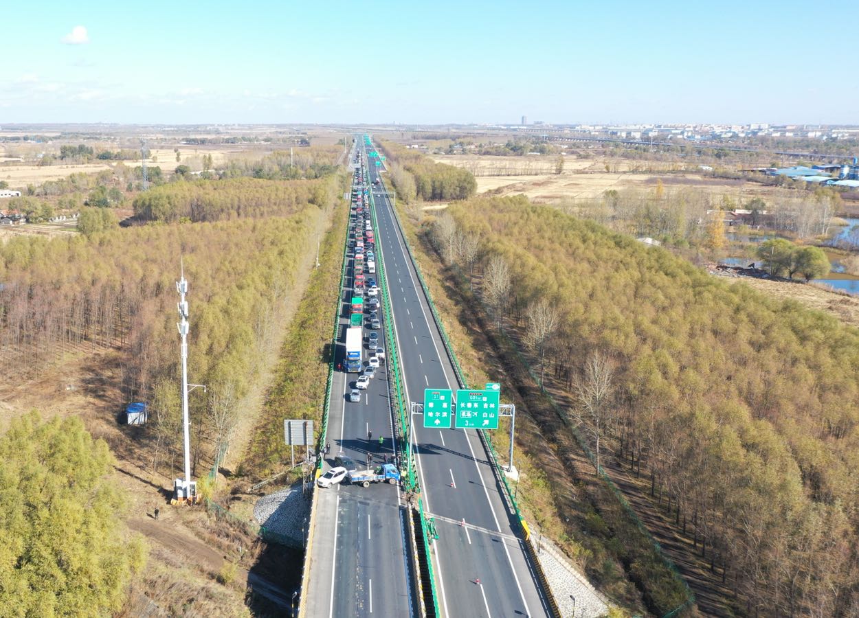 吉林省四平市梨树县靠山屯服务区(京哈高速公路西)