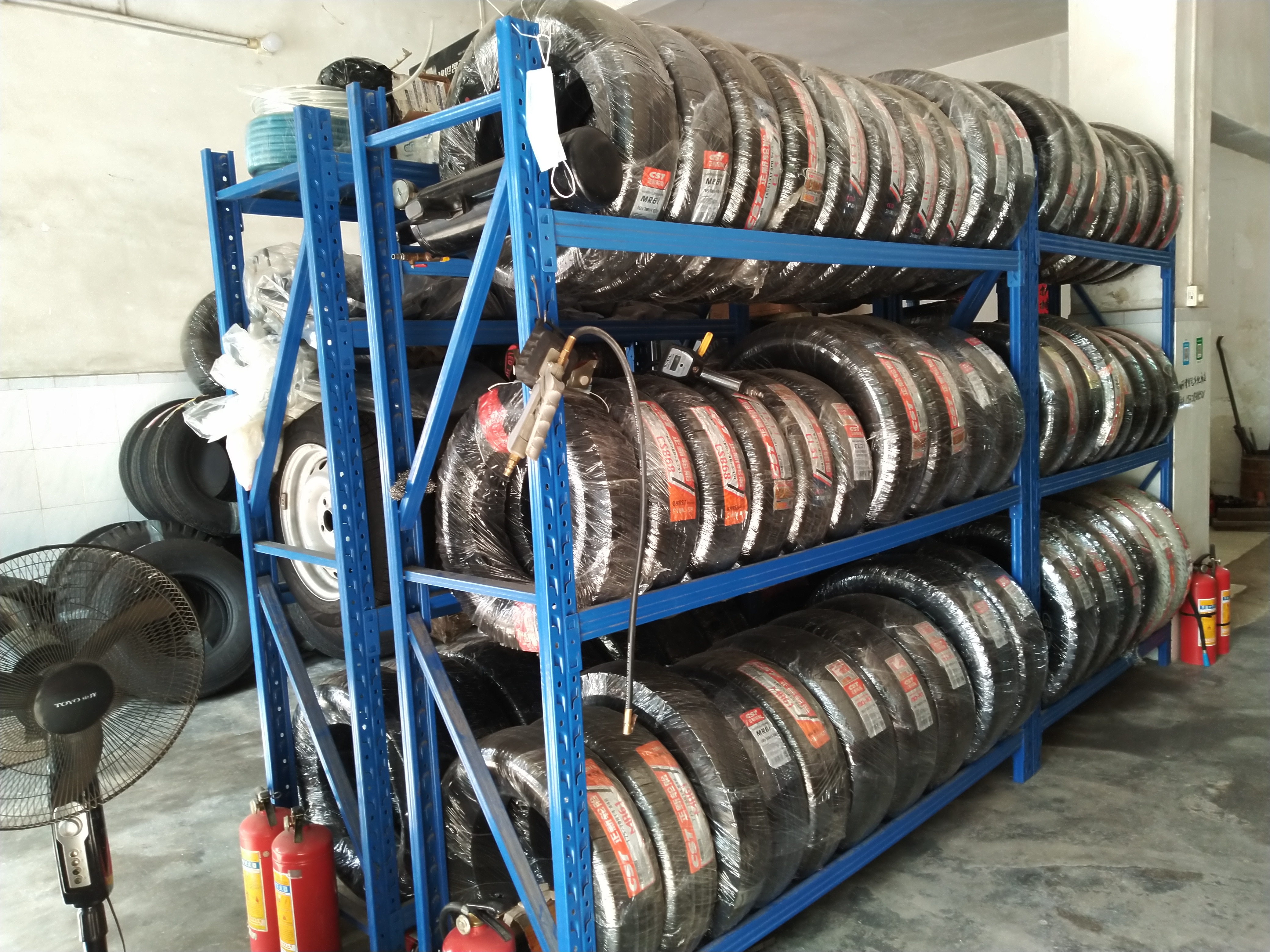 普信汽车轮胎店(正新轮胎)