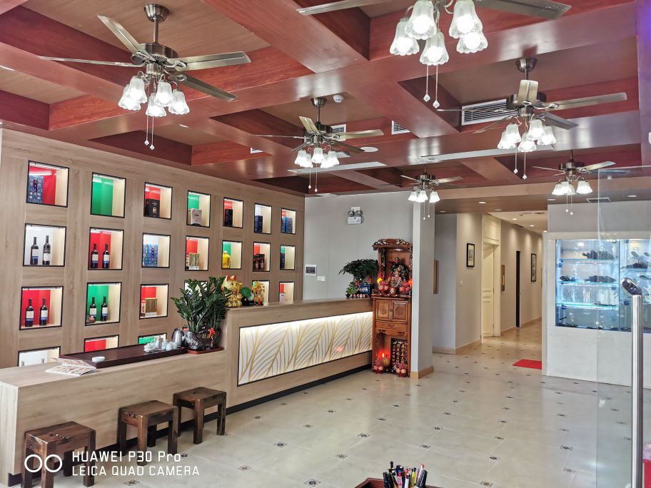 七彩云河海鲜美厨(美丽湾店)