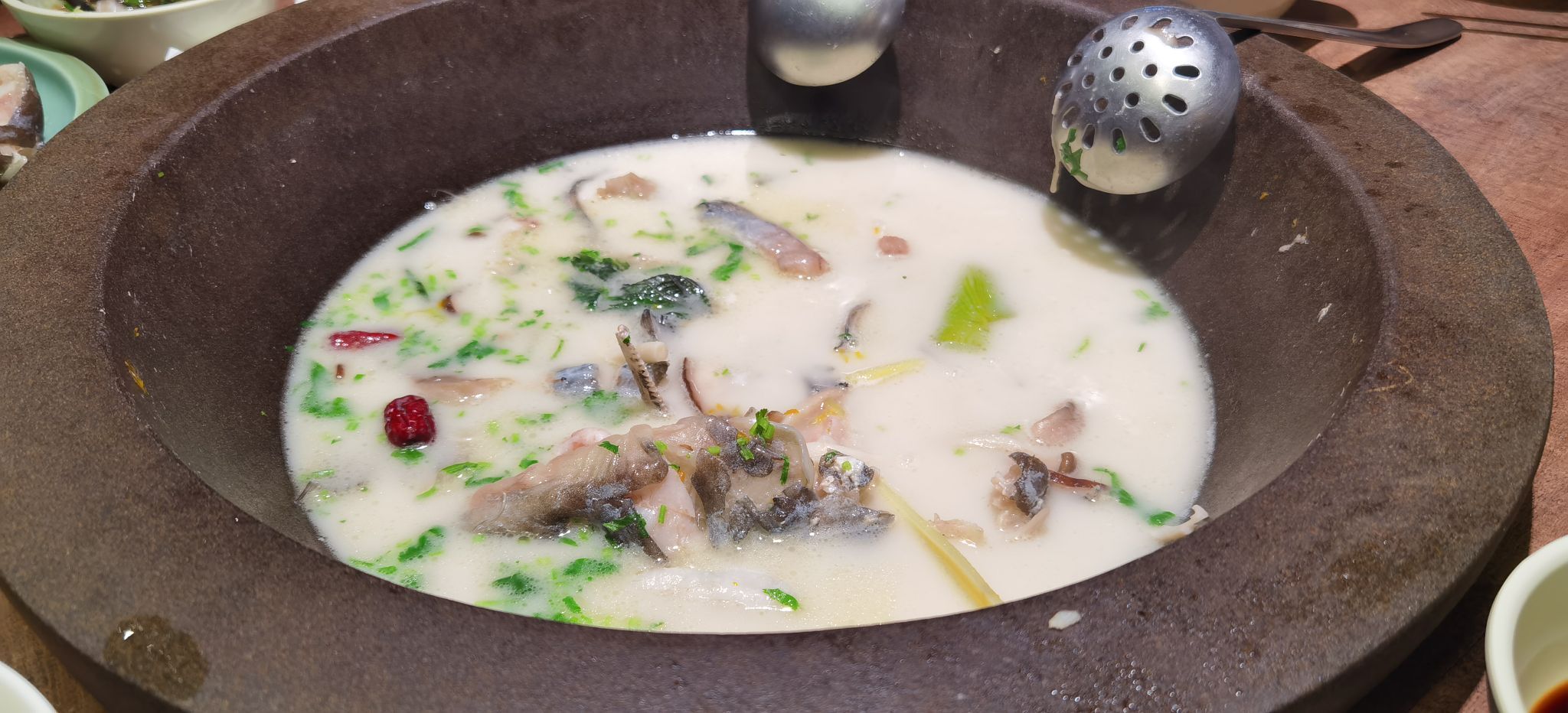 鲜潭蒸汽石锅鱼(天通苑购物中心店)