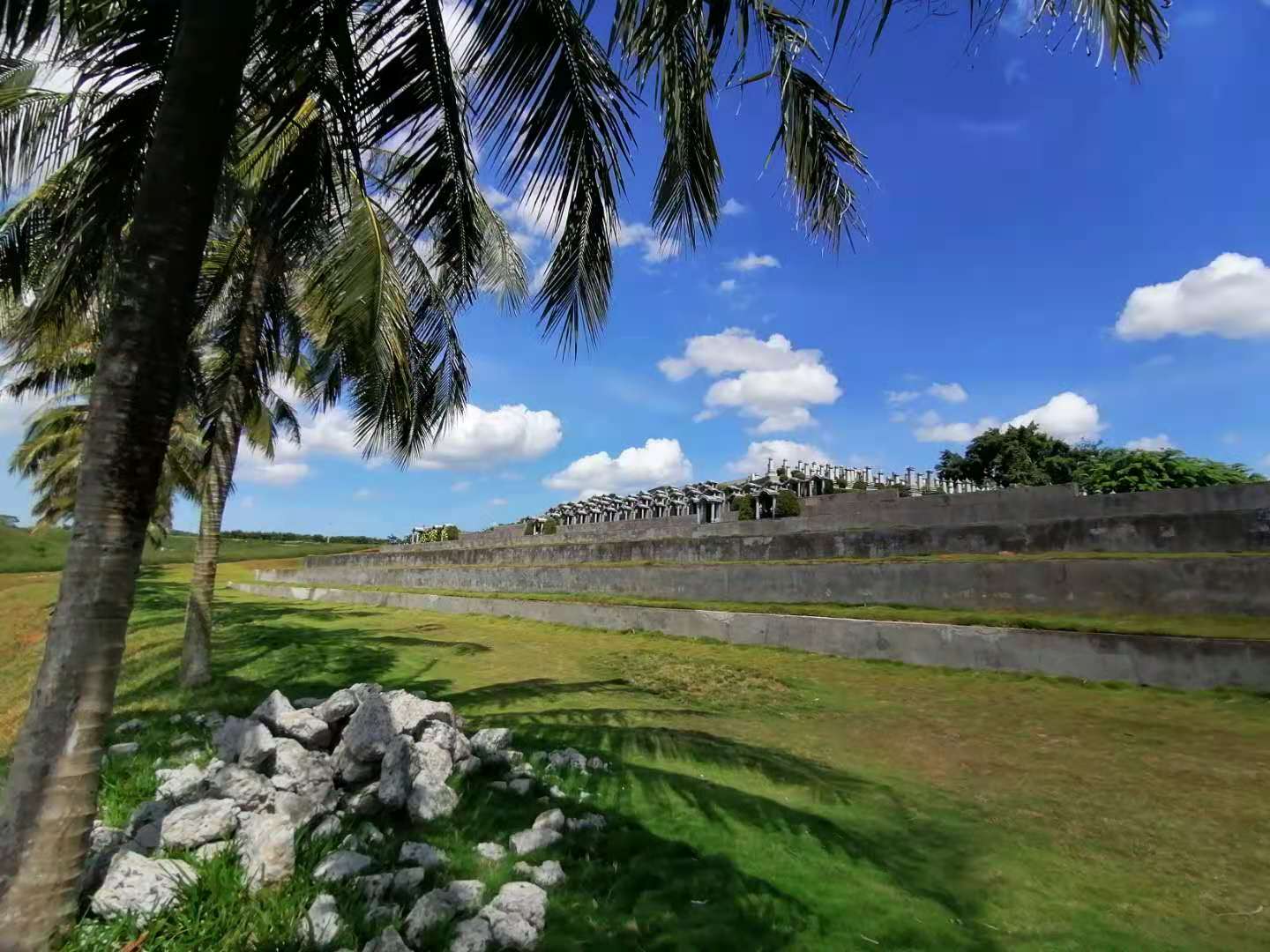 忆庐生命文化纪念园