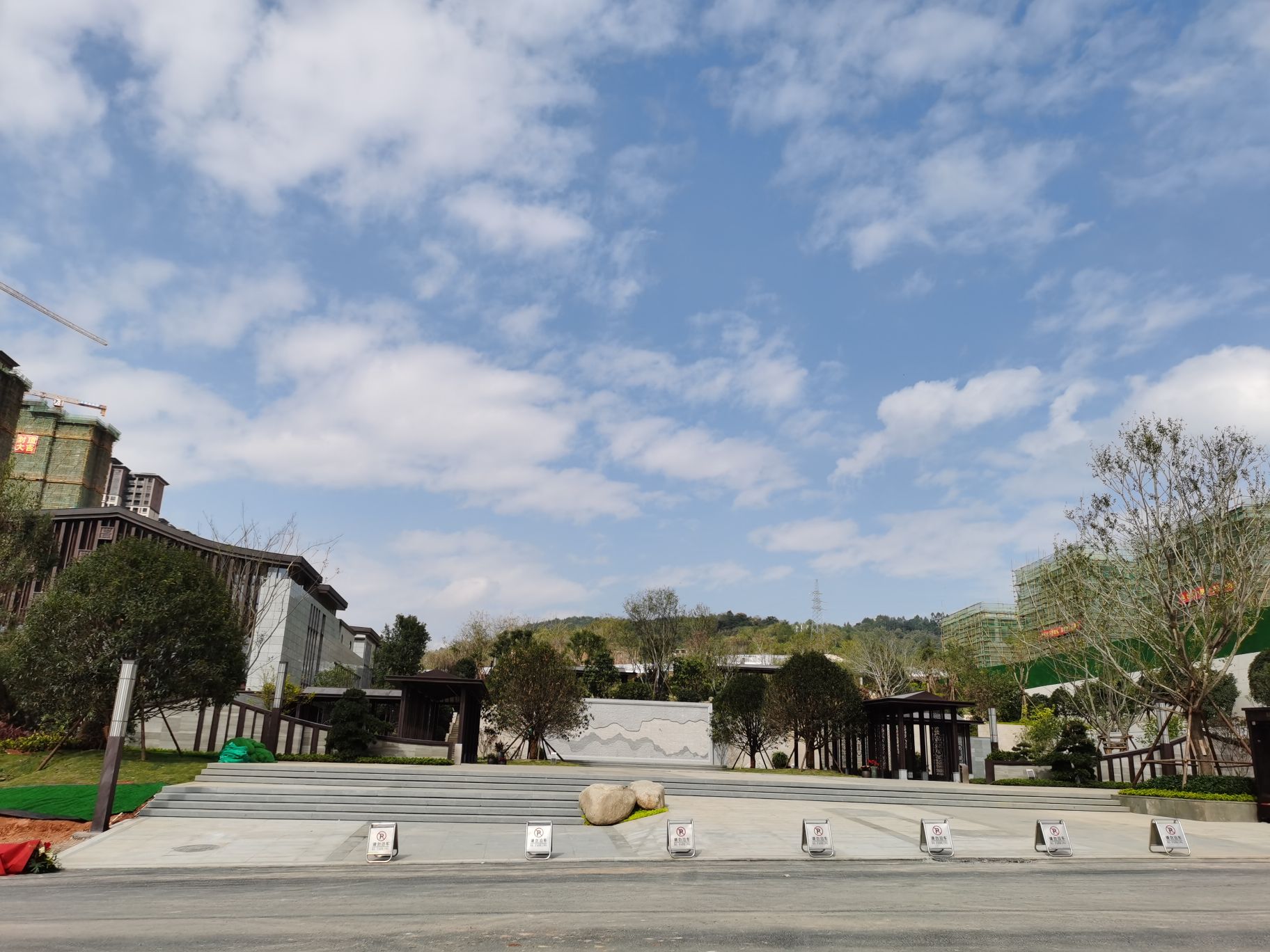 美伦生态城龙文化公园