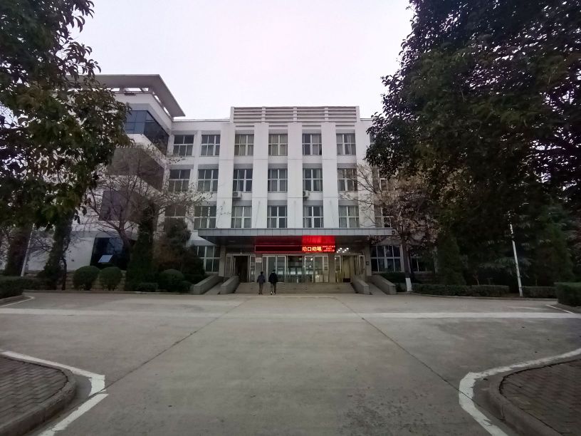 平顶山学院-1号教学楼