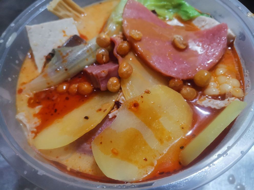 百味煮骨汤麻辣烫