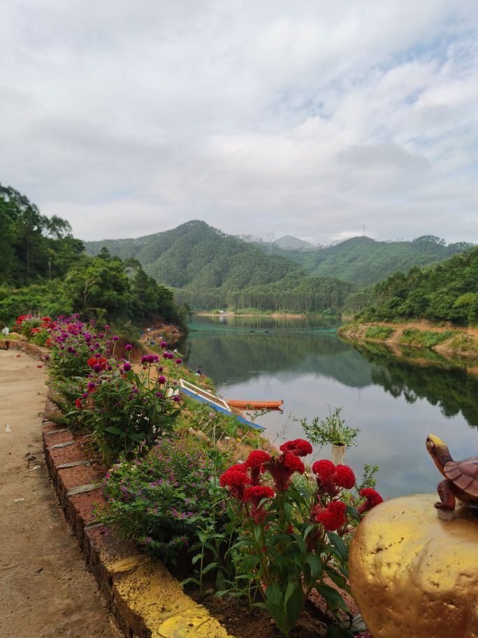 牛鼠峡钓鱼场