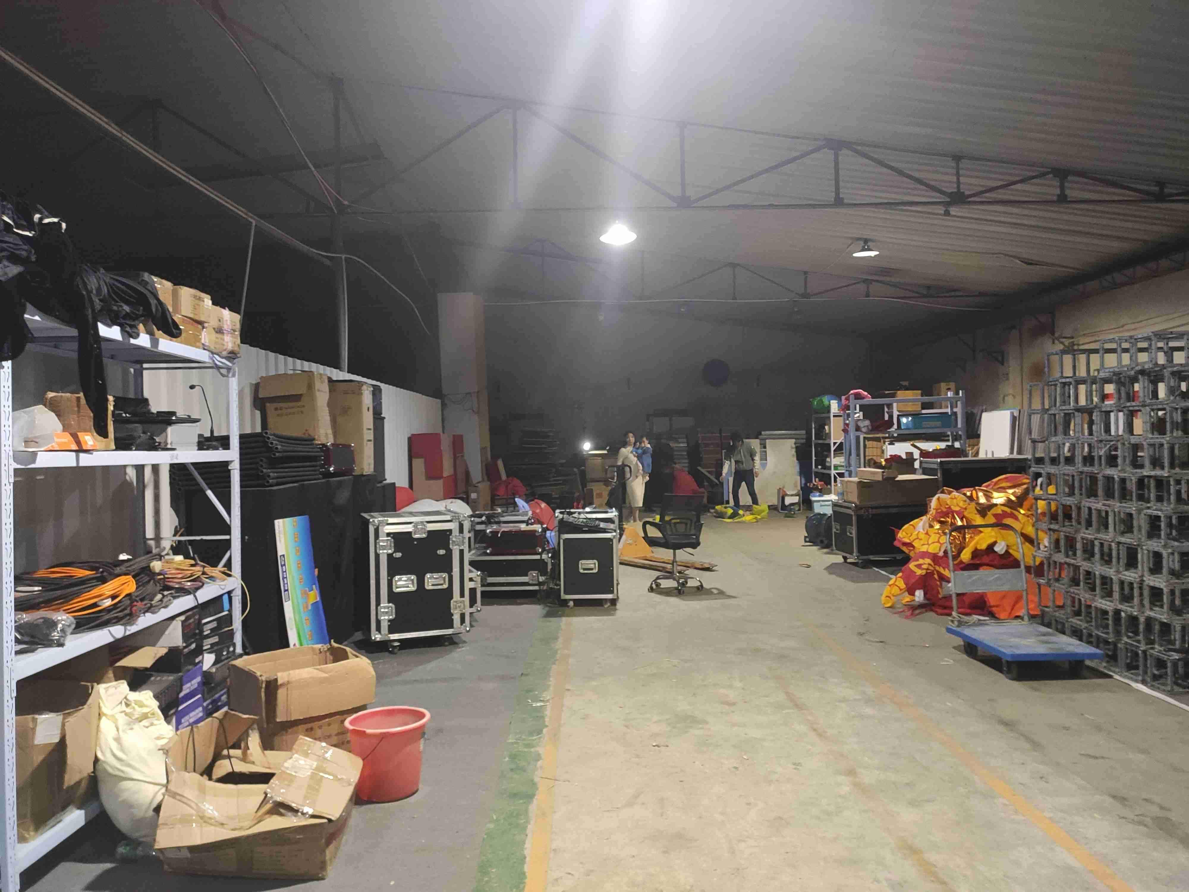 厦门雨花石传媒仓库