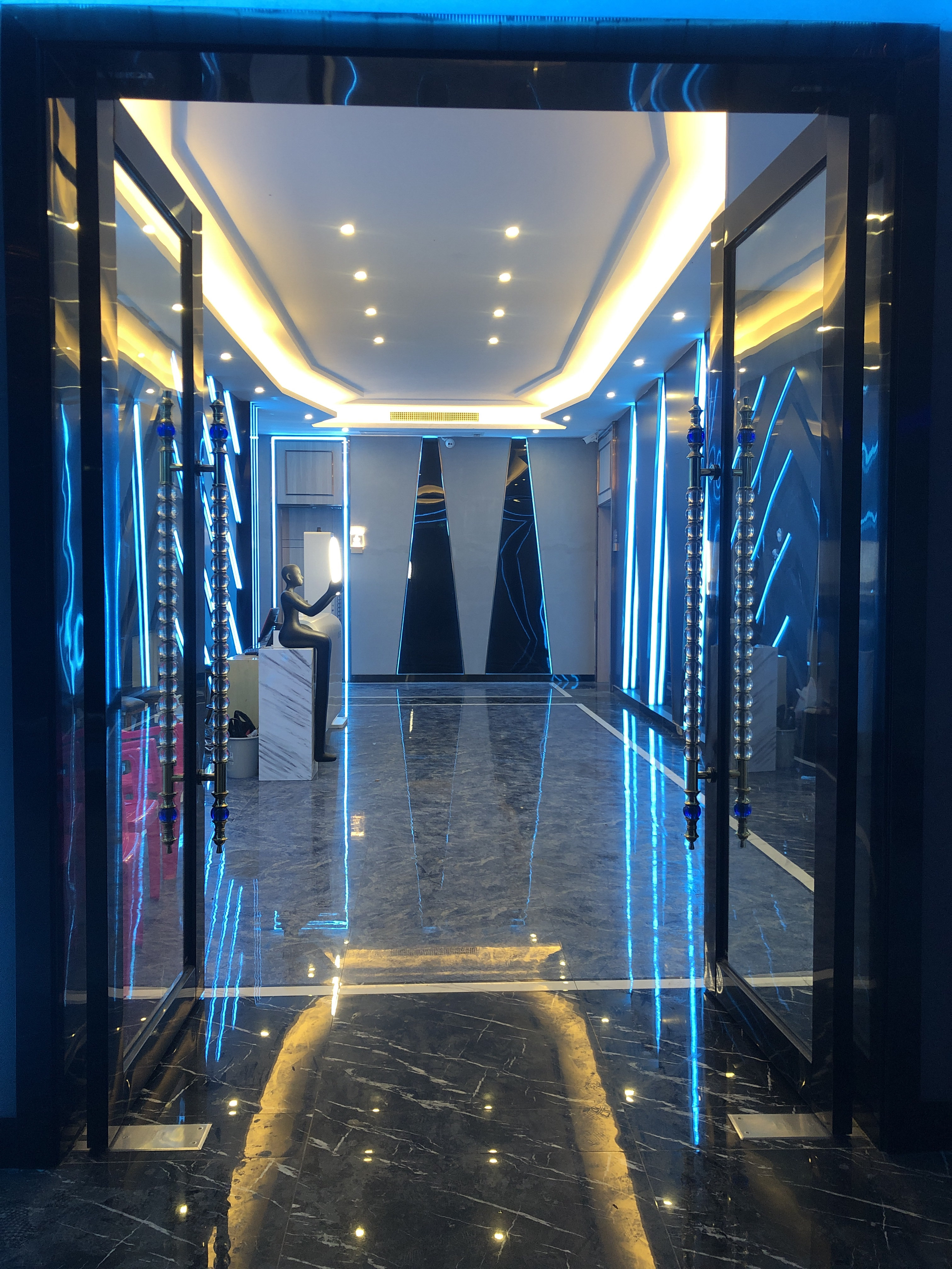 方向标娱乐俱乐部