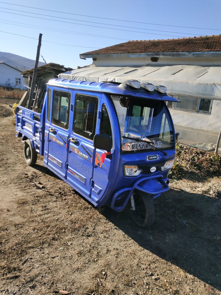 黑龙江省伊春市大箐山县朗乡林业局朗园公路英山林场