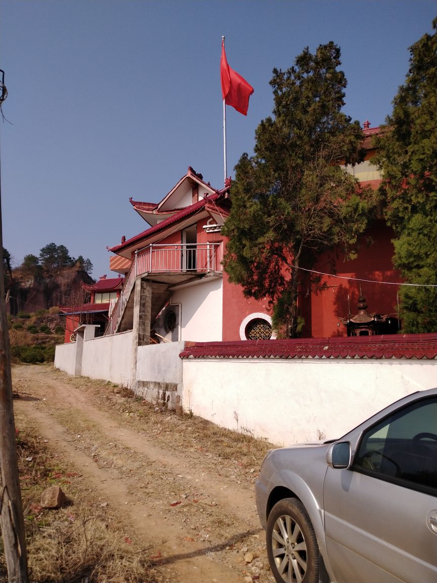 滴水岩寺