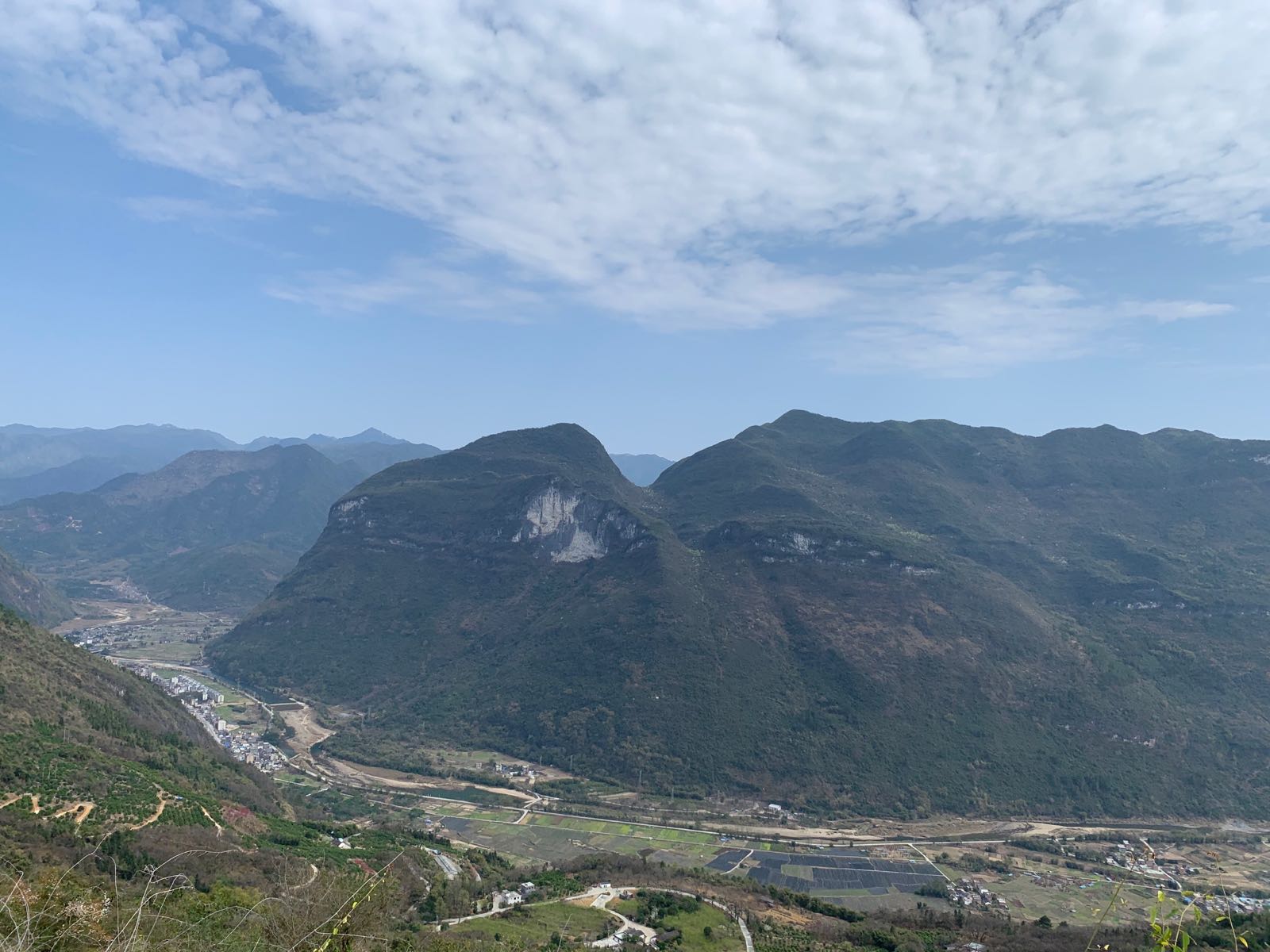 秤架卧佛观景平台
