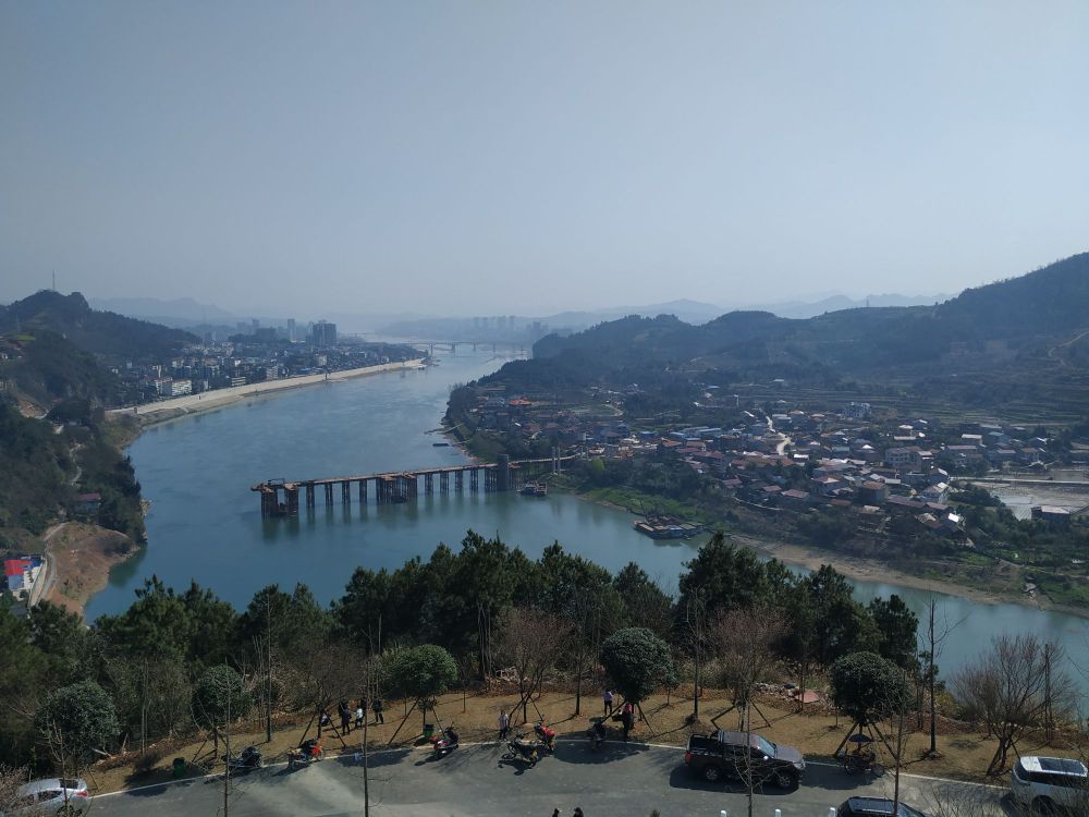 锦岩塔