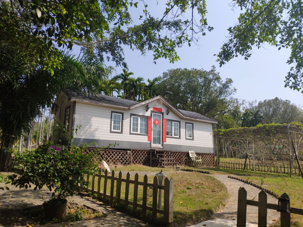 新雨后休闲养生山庄