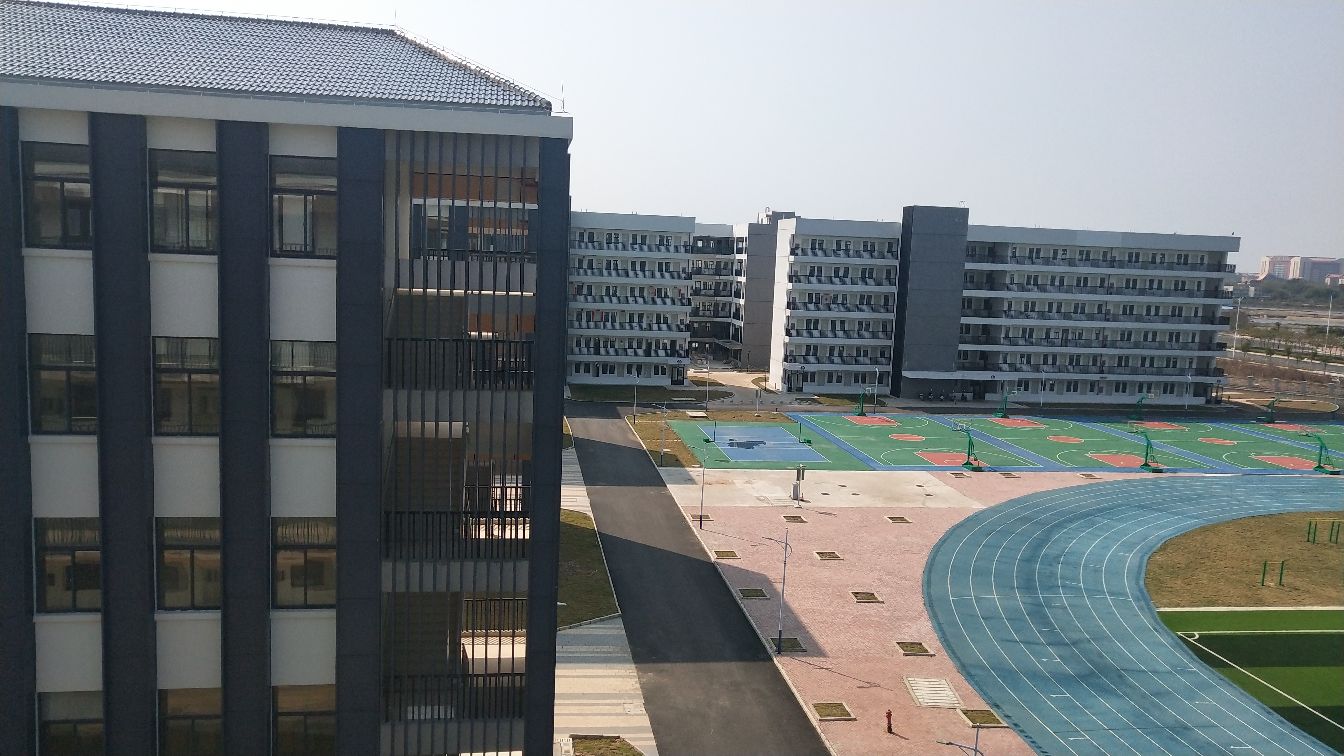 钦州市共美学校