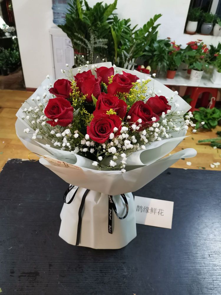 鹊缘花卉