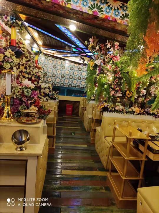 皮山县润口肺牛火锅烧烤美食中心