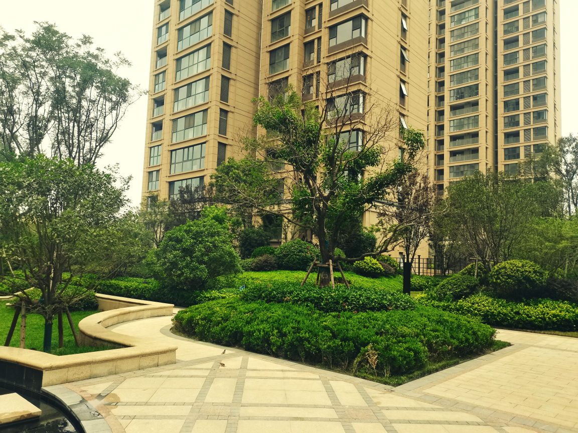 建业花园里海棠园