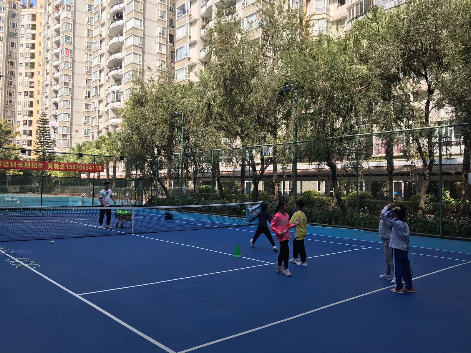 观海台花园-网球场